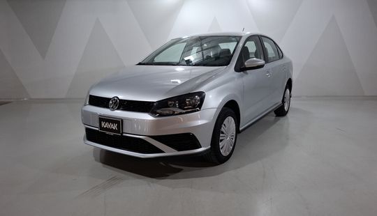 Volkswagen • Vento