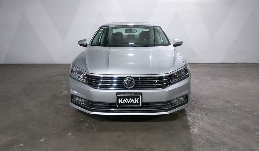 Volkswagen Passat 2.5 HIGHLINE Sedan 2017
