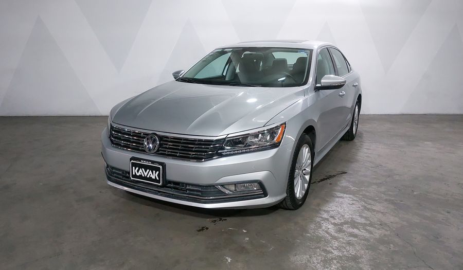 Volkswagen Passat 2.5 HIGHLINE Sedan 2017