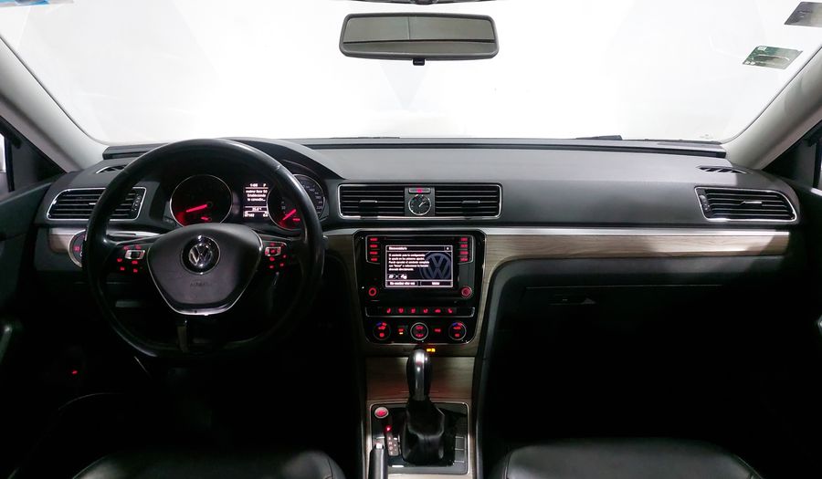 Volkswagen Passat 2.5 HIGHLINE Sedan 2017