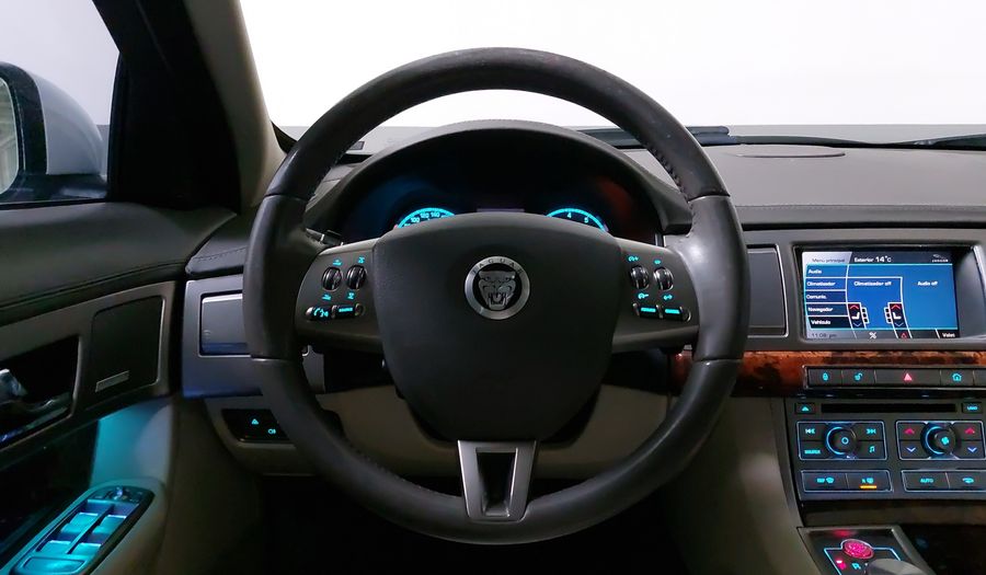 Jaguar Xf 5.0 AT V8 PREMIUM LUXURY Sedan 2011