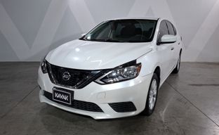 Nissan • Sentra