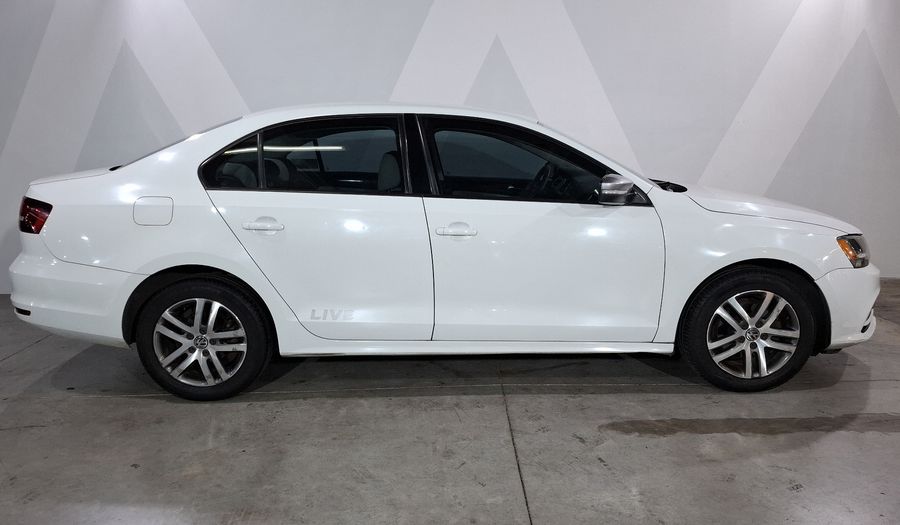 Volkswagen Jetta 2.0 LIVE TIP. Sedan 2016