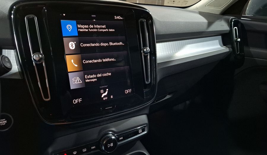 Volvo Xc40 2.0 T4 MOMENTUM AUTO Suv 2021