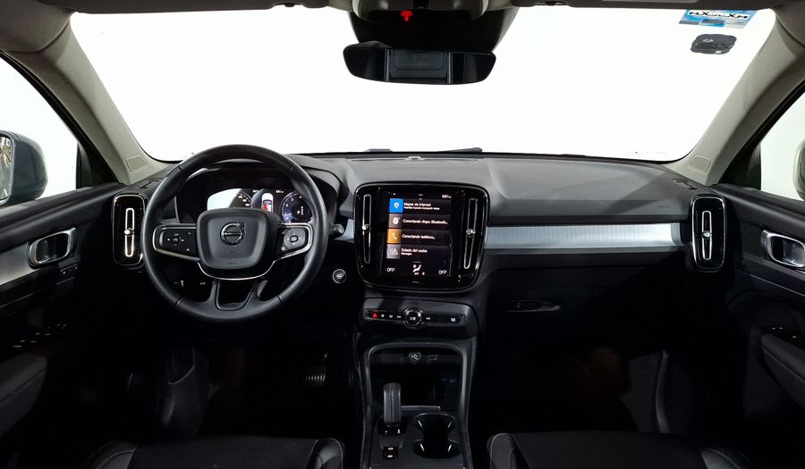 Volvo Xc40 2.0 T4 MOMENTUM AUTO Suv 2021