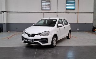 Toyota • Etios