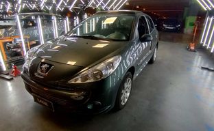 Peugeot • 207