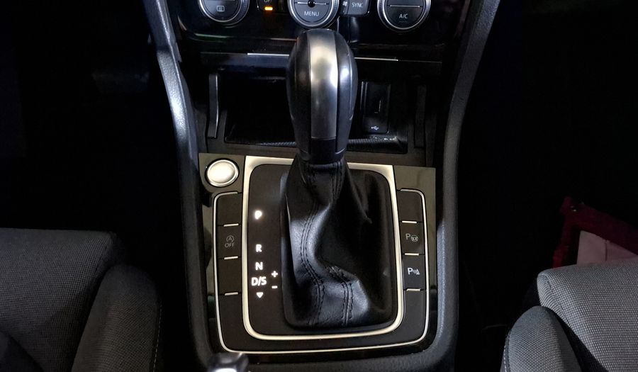 Volkswagen Golf 1.4 HIGHLINE DCT Hatchback 2020