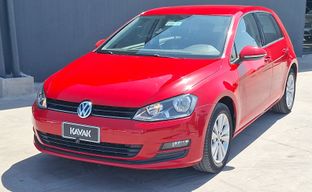 Volkswagen • Golf