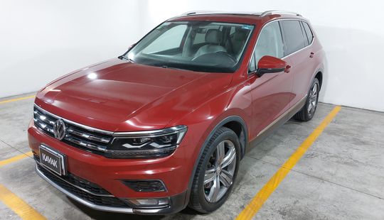 Volkswagen • Tiguan