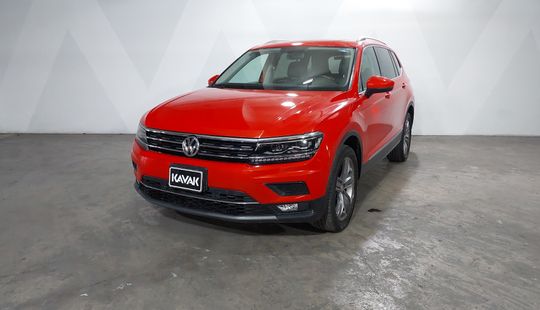 Volkswagen • Tiguan