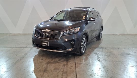 Kia • Sorento