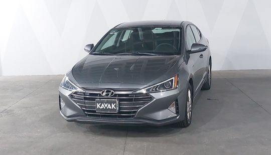 Hyundai • Elantra