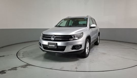 Volkswagen • Tiguan