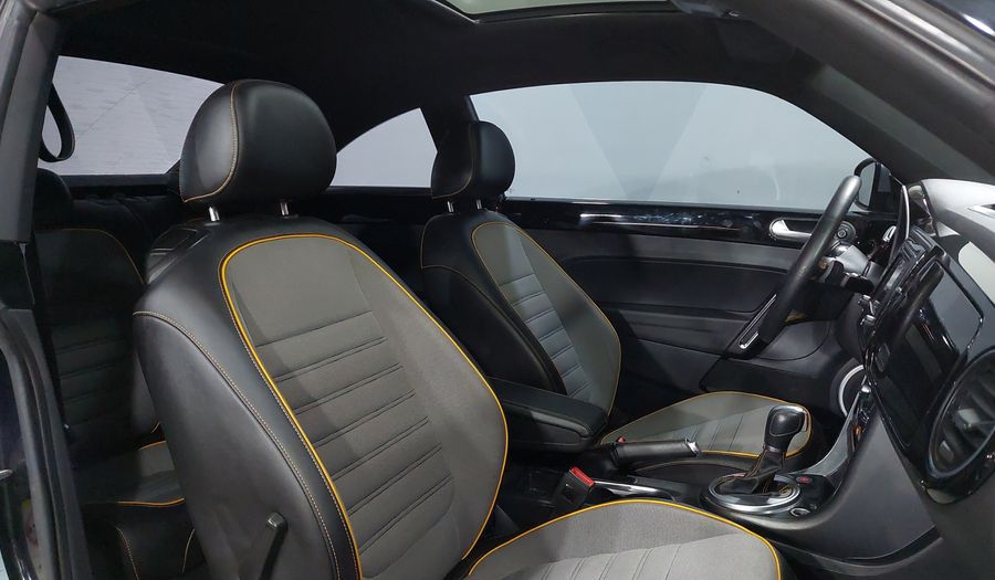 Volkswagen Beetle 2.0 DUNE DCT Hatchback 2018