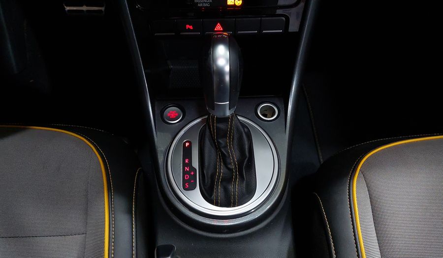 Volkswagen Beetle 2.0 DUNE DCT Hatchback 2018