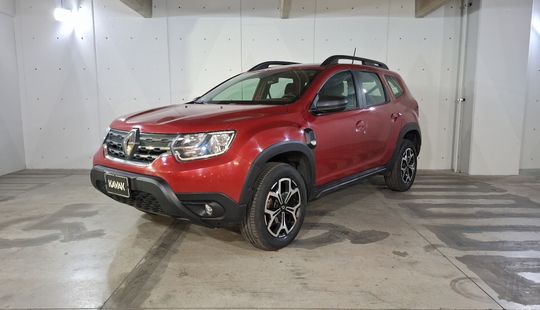 Renault • Duster