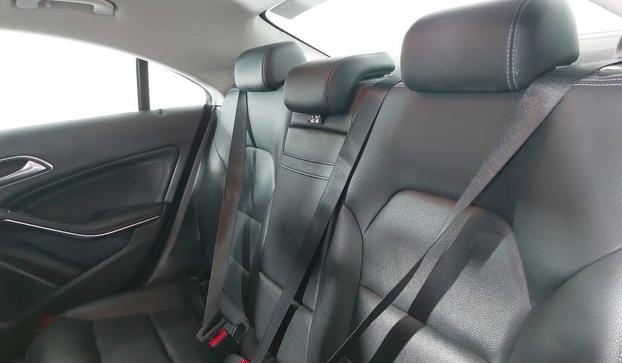 Mercedes Benz Clase Cla 1.6 CLA 200 SPORT DCT Coupe 2019