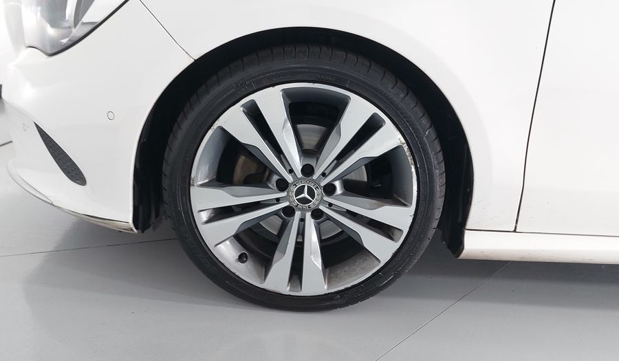 Mercedes Benz Clase Cla 1.6 CLA 200 SPORT DCT Coupe 2019