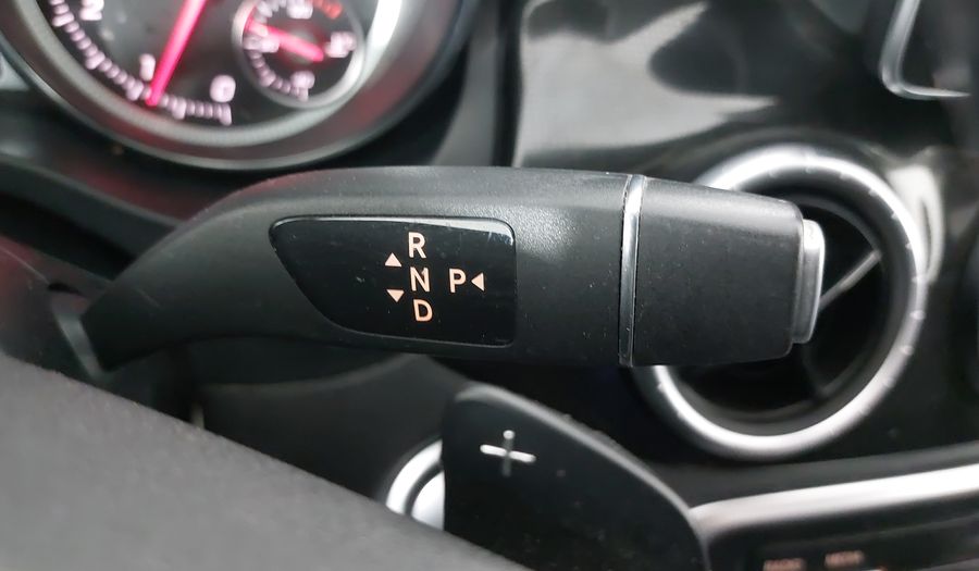Mercedes Benz Clase Cla 1.6 CLA 200 SPORT DCT Coupe 2019