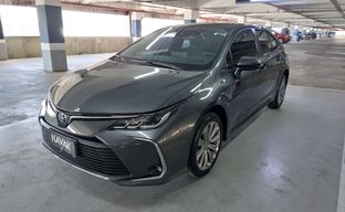 Toyota • Corolla