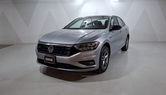 Volkswagen • Jetta