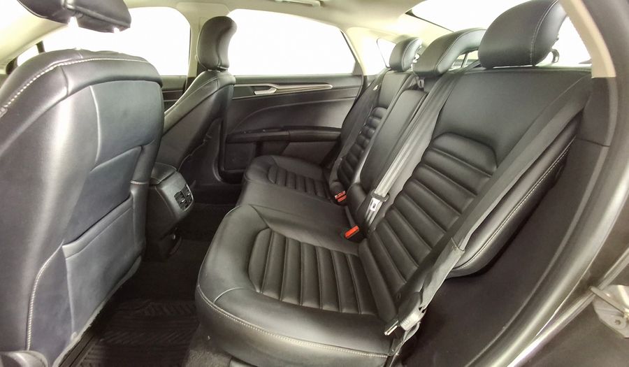 Ford Fusion 2.0 ECOBOOST AUTO SEL Sedan 2020