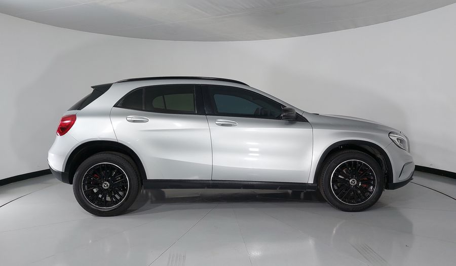 Mercedes Benz Clase Gla 1.6 GLA 180 CGI Suv 2017