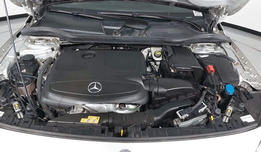 Mercedes Benz Clase Gla 1.6 GLA 180 CGI Suv 2017