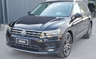 Volkswagen • Tiguan