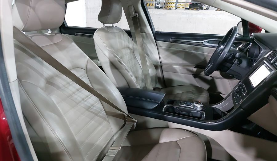 Ford Fusion 2.0 GTDI SE LUXURY PLUS NAV AT Sedan 2017
