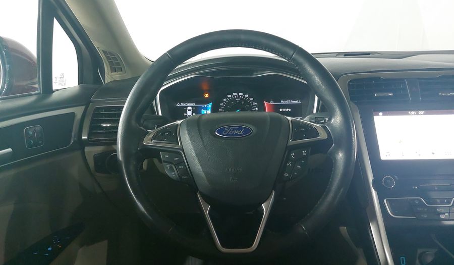 Ford Fusion 2.0 GTDI SE LUXURY PLUS NAV AT Sedan 2017