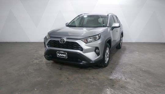 Toyota • RAV4