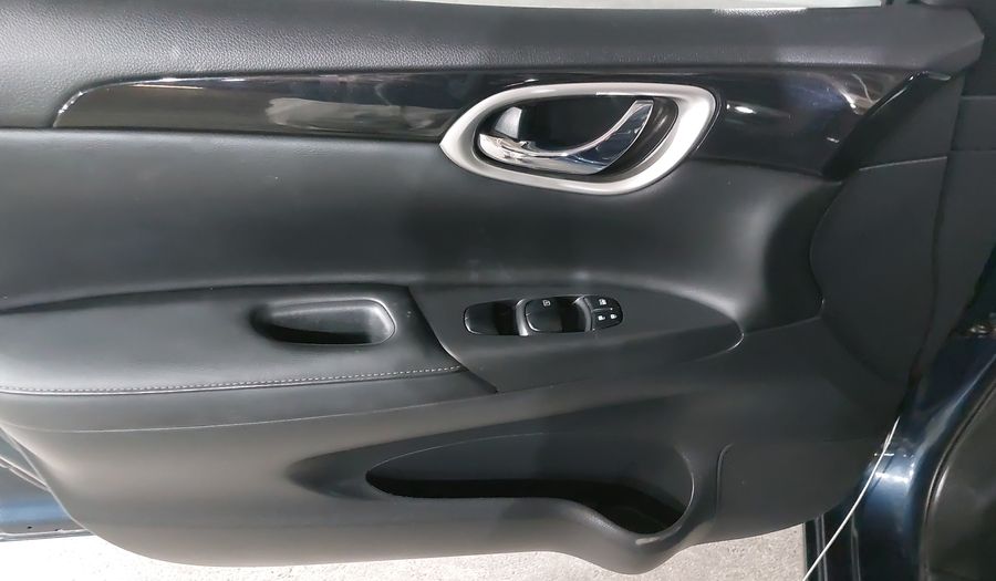 Nissan Sentra 1.8 EXCLUSIVE NAVI AUTO Sedan 2018