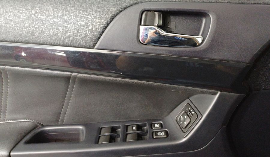 Mitsubishi Lancer 2.4 GTS CVT SUN & SOUND Sedan 2015