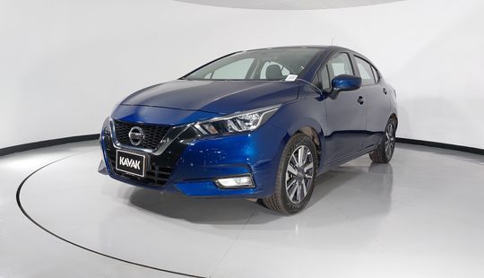 Nissan • Versa