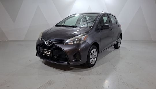 Toyota • Yaris