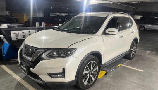 Nissan • X-Trail