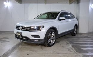 Volkswagen • Tiguan