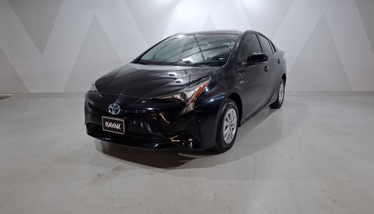Toyota • Prius