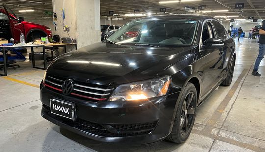 Volkswagen • Passat