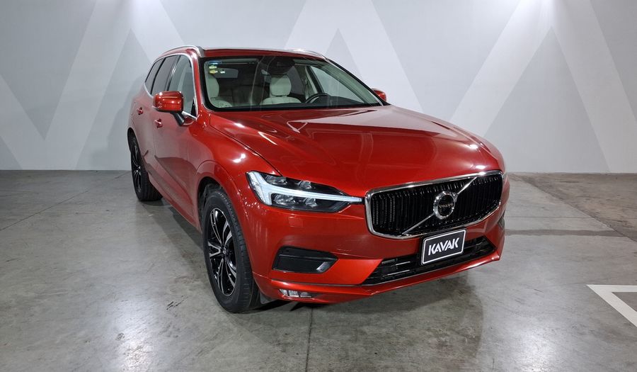 Volvo Xc60 2.0 T5 MOMENTUM AUTO AWD Suv 2021