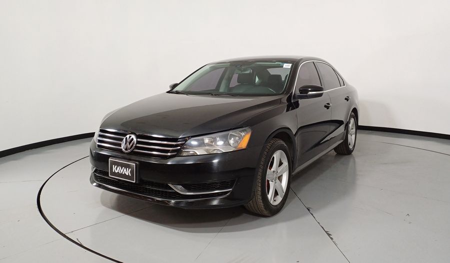 Volkswagen Passat 2.5 DESIGN TIPTRONIC Sedan 2015