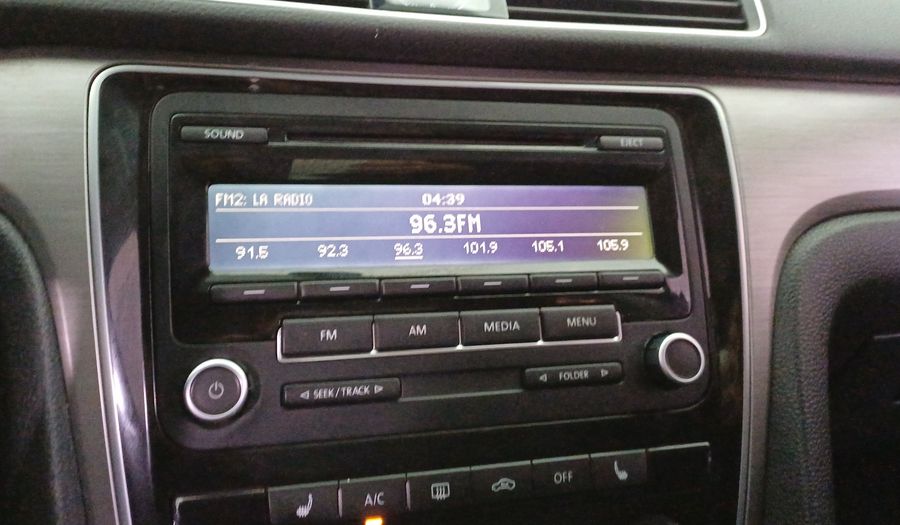 Volkswagen Passat 2.5 DESIGN TIPTRONIC Sedan 2015