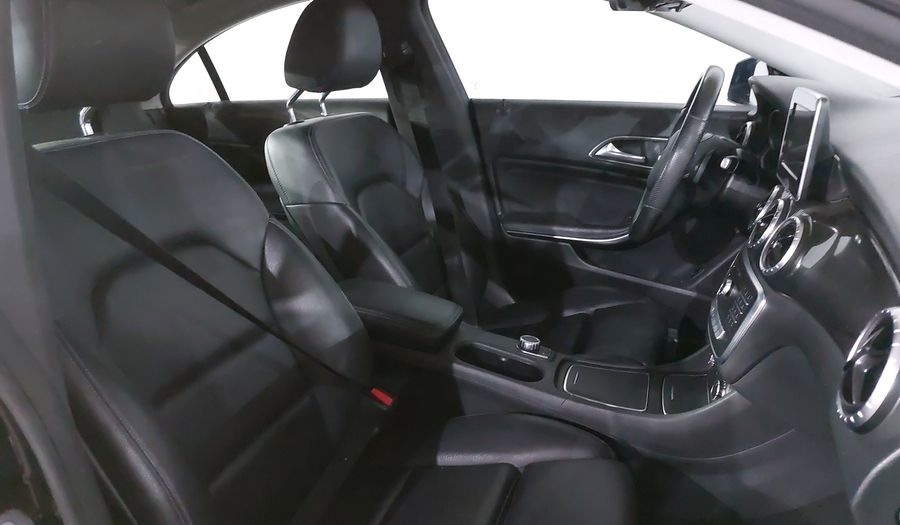 Mercedes Benz Clase Cla 1.6 CLA 200 SPORT DCT Coupe 2019