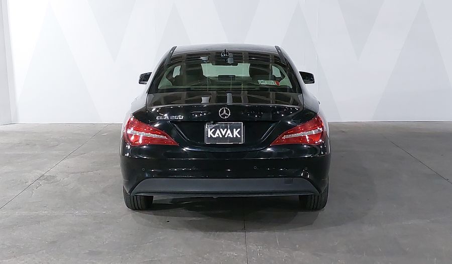Mercedes Benz Clase Cla 1.6 CLA 200 SPORT DCT Coupe 2019