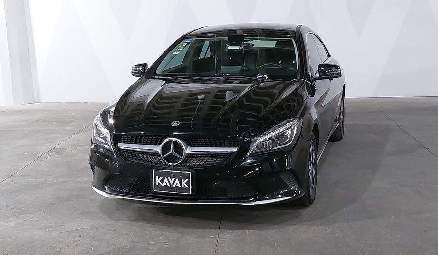 Mercedes Benz Clase Cla 1.6 CLA 200 SPORT DCT Coupe 2019
