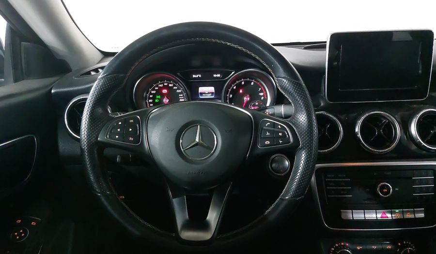 Mercedes Benz Clase Cla 1.6 CLA 200 SPORT DCT Coupe 2019