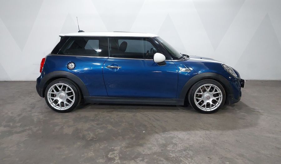 Mini Cooper S 2.0 COOPER CHILI AT Hatchback 2017