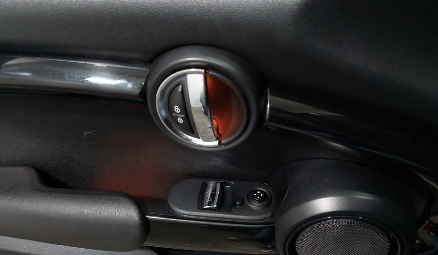 Mini Cooper S 2.0 COOPER CHILI AT Hatchback 2017